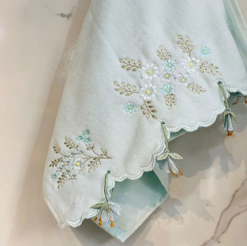 Lily Flower Towels - Image 3