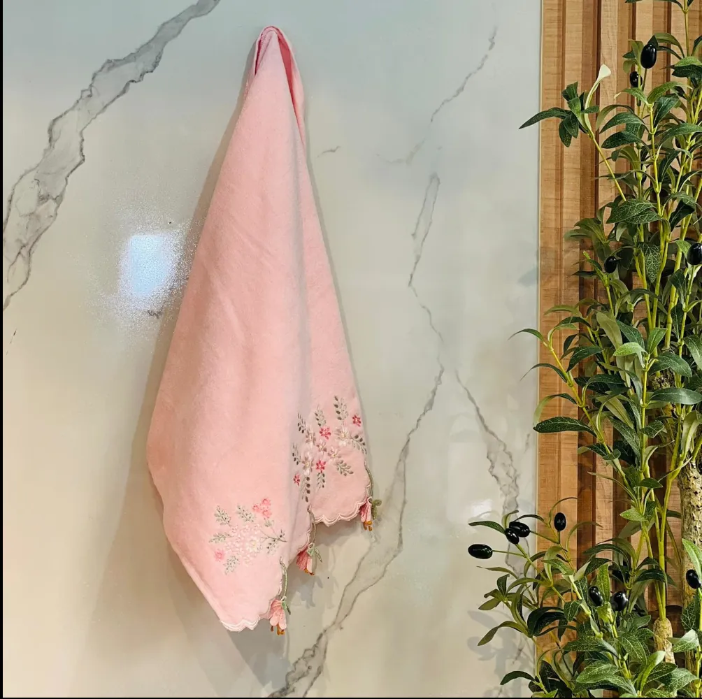 Lily Flower Towels - Image 4