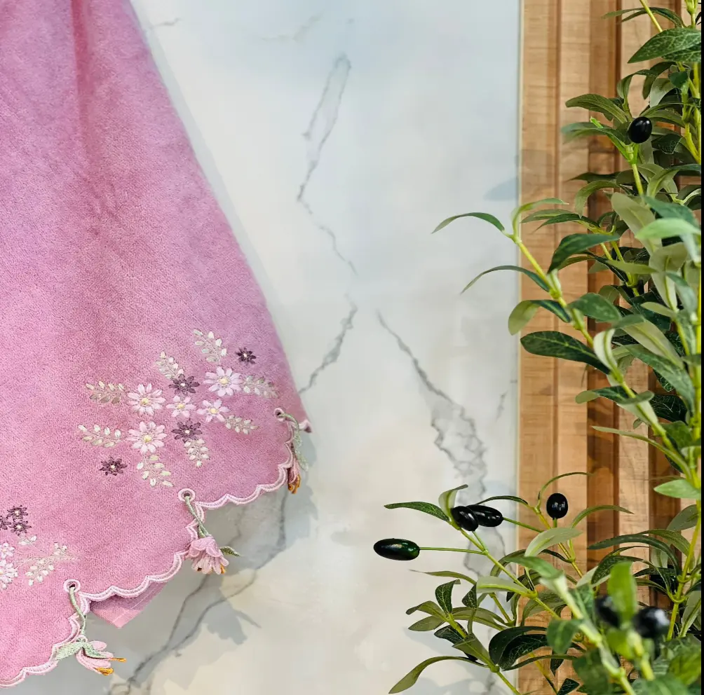 Lily Flower Towels - Image 5